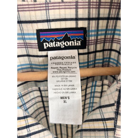 Patagonia Men's XL Plaid Short Sleeve Button Up Shirt Organic Cotton Blend - Picture 2 of 6